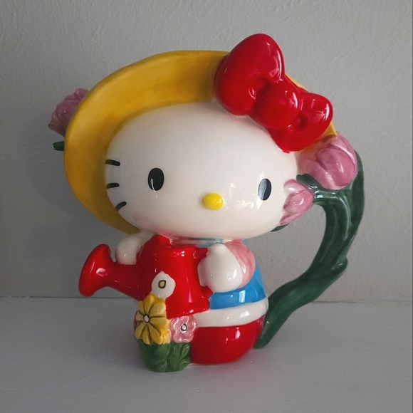 NWT Blue Sky Clayworks X Hello Kitty Gardening Kitty Teapot - Picture 1 of 6